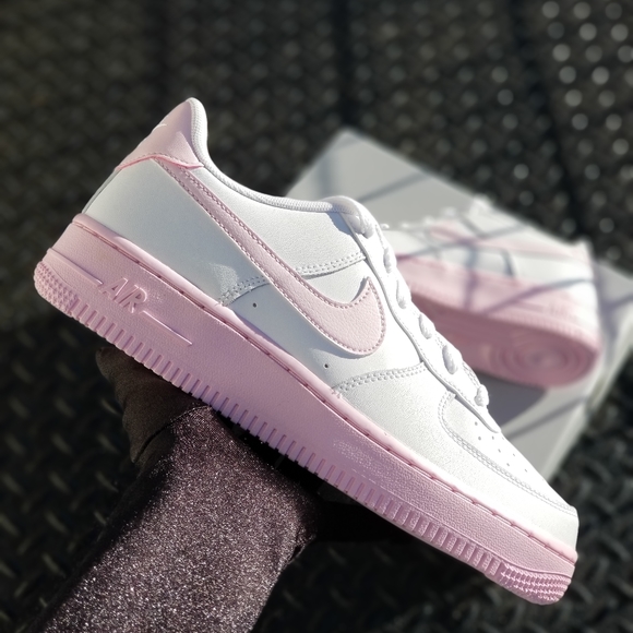 Nike Air Force 1 Low Pink White Rare & Trendy - Picture 2 of 5